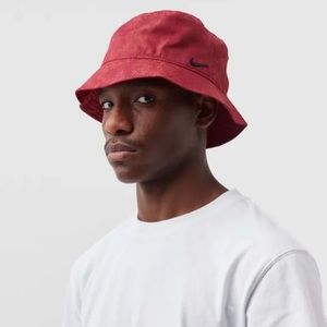 ✔️NWT✔️ NIKE NRG Solo Swoosh Bucket Hat